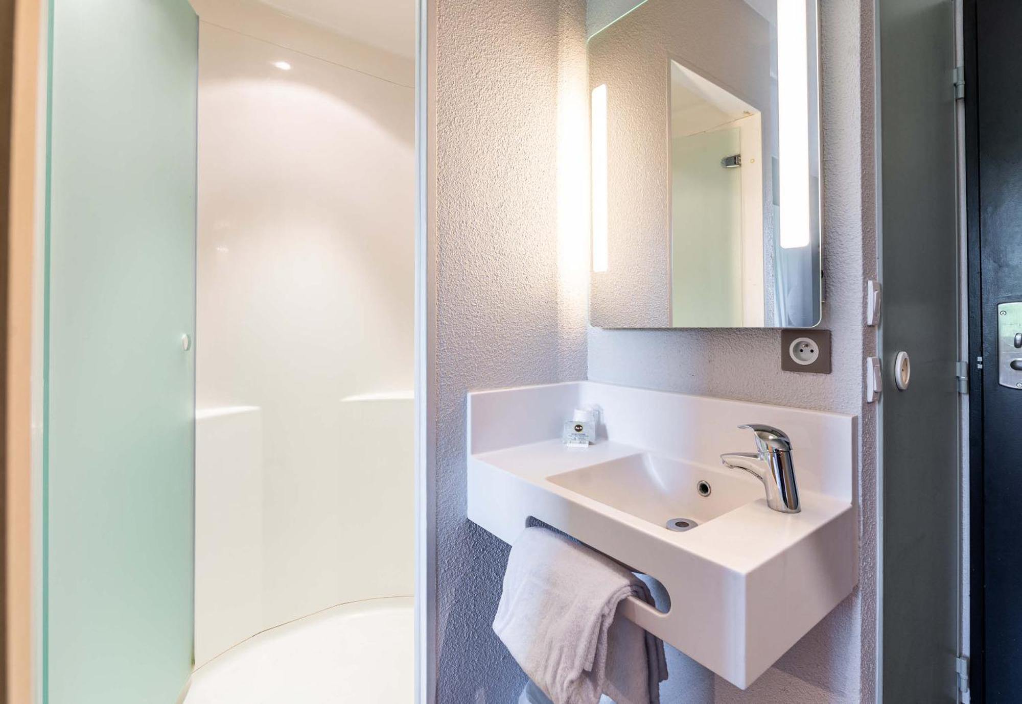 B&B Hotel Saint Jean De Maurienne Sainte-Marie-de-Cuines Ngoại thất bức ảnh